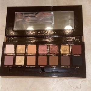 ABH Soft Glam